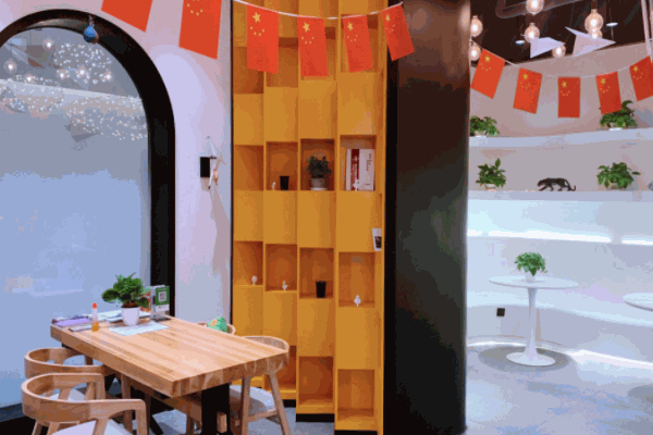 卿风国际美术教育